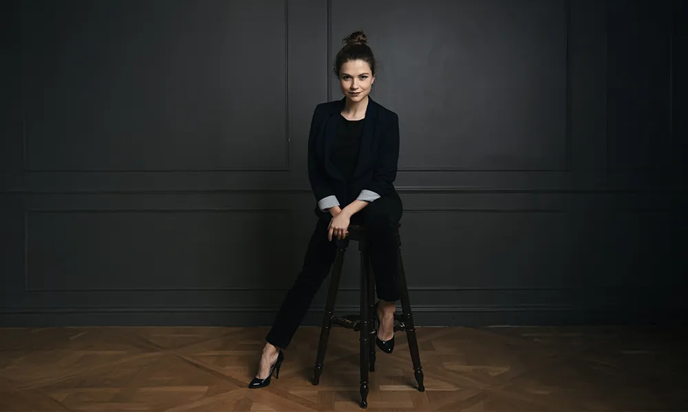 Wizerunek Pracownika w Obiektywie: Znaczenie Zdjęć Portretowych w Budowaniu Profesjonalnego Image'u Plaskota Art